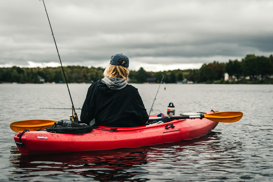 The Pros and Cons of Sit-In vs Sit-On Kayaks for Fishing