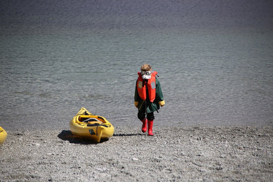 Best Kayak Fishing PFD: Top 3 Life Jackets for Pedal Kayakers