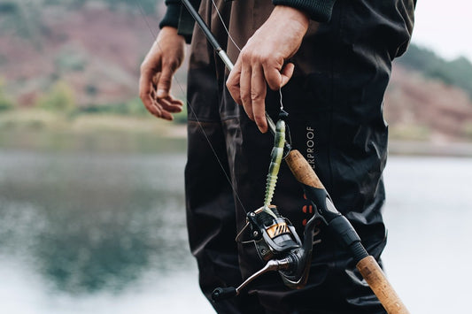 Fluorocarbon vs Braid for Pressured Lakes: Line Choice Guide