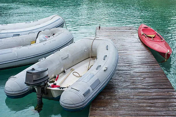 Essential Kayaking Tips: Navigate Rapids and Currents Safely ReelYaks