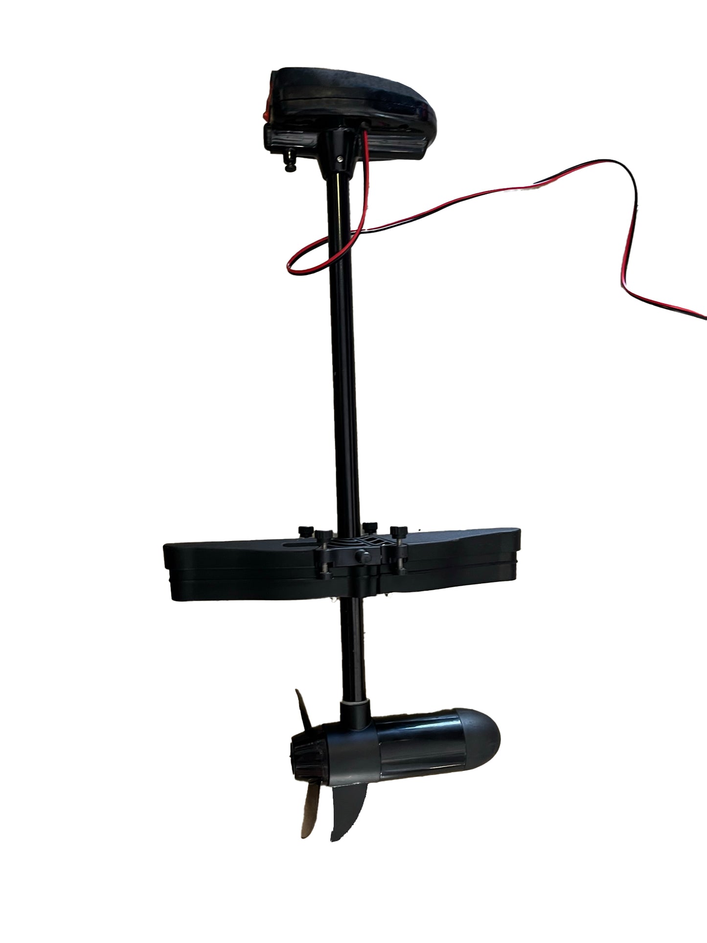 Pedal drive recess trolling motor mount